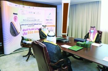 أمير الشرقية يوجه بتوعية قائدي المركبات بأنظمة المرور