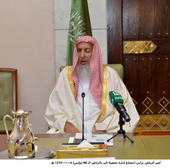 عاجل / مفتي المملكة لـ «اليوم» : لقاح كورونا «نعمة عظيمة».. وبلادنا عنوان «حسن الوفادة»