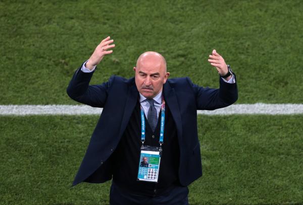 إقالة مدرب روسيا