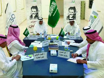 86 مشاركة محلية وعربية في «الثبيتي» للإبداع