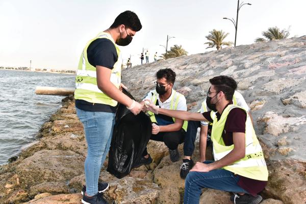 التطوع.. مبادرات حضارية تنعش رئة القطيف
