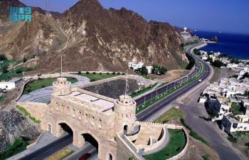 البداح : فرص تصديرية عديدة في السوق العماني