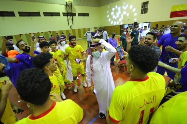 القادسية.. بطلا لدوري الصالات