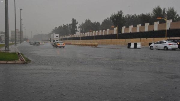 أمطار رعدية على عدة مناطق بعسير.. تعرف عليها