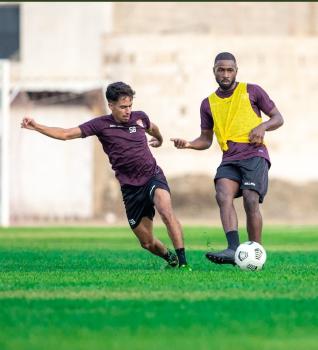 مدرب ضمك يكشف أخطاء اللاعبين بمناورة