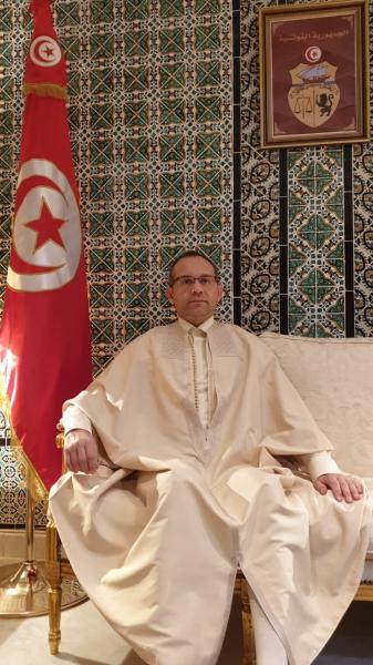 طلائع الجسر الجوي السعودي تصل إلى تونس