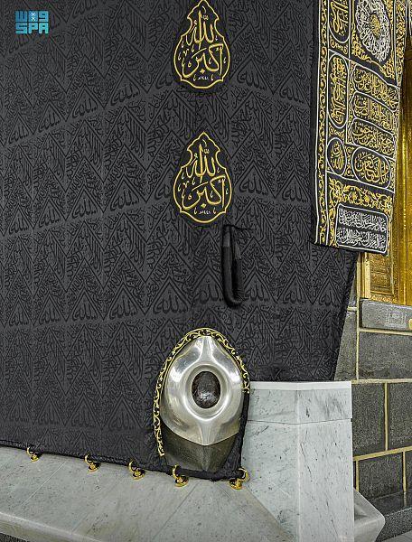 قطعة من الجنة.. الحجر الأسود «مبدأ الطواف ومنتهاه»