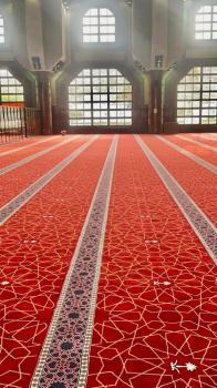 3200 متر من السجاد الفاخر لـ«مسجد التنعيم»