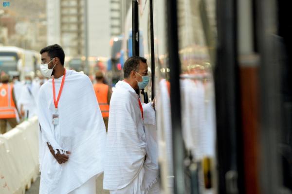 أفواج الحجيج .. من كل فج عميق