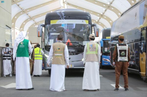 أفواج الحجيج .. من كل فج عميق