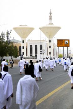 وزير الشؤون الإسلامية : نجحنا في تطبيق الاجراءات الاحترازية بمسجد نمرة