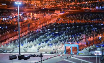 «منى».. قلوب تذكر الله في أيام معدودات