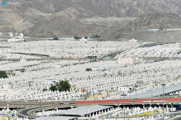 «خيام منى».. أعلى معايير الأمن لسلامة ضيوف الرحمن