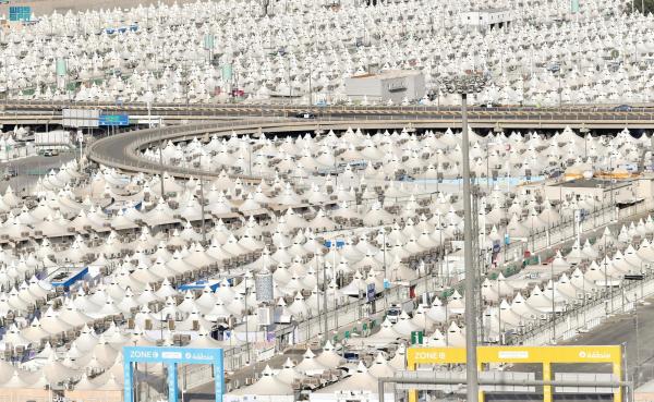 «خيام منى».. أعلى معايير الأمن لسلامة ضيوف الرحمن