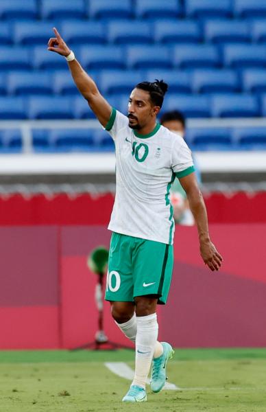 الدوسري يعد جماهير الأخضر بـ «الأفضل»