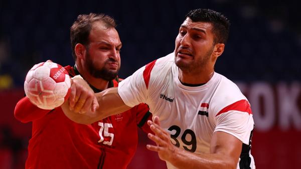 رئيس اللجنة الأولمبية المصرية :  ثقتنا بلا حدود في منتخب اليد