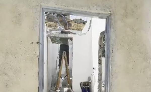 الاحتلال يجبر فلسطيني على هدم منزلة بالقدس