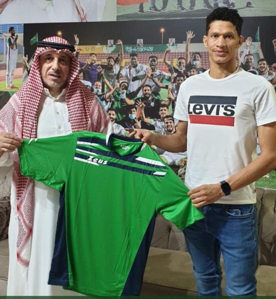 الخلود يظفر بالرشيدي