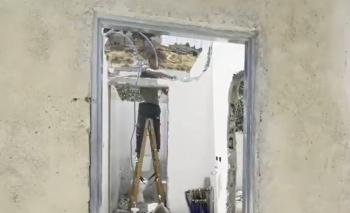 الاحتلال يجبر فلسطيني على هدم منزلة بالقدس