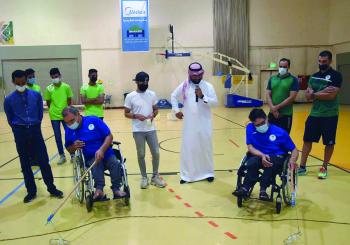 اتحاد اليد وجمعية سيهات «مع المسنين» بنادي الخليج