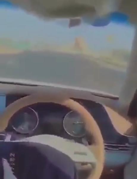القبض على شخصين خالفا التعليمات المرورية بالقصيم وحائل