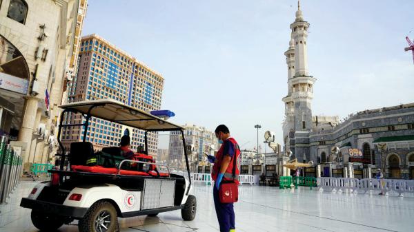 إلزامية تأمين شامل «30 يوما» لمعتمري الخارج