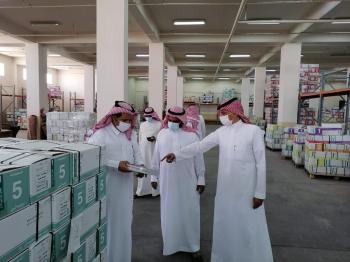متابعة ميدانية لترحيل المقررات الدراسية