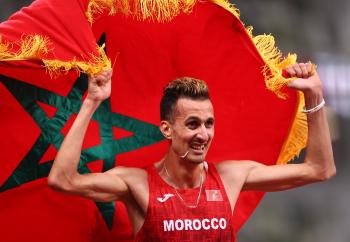 المغربي البقالي ينهي الاحتكار الكيني