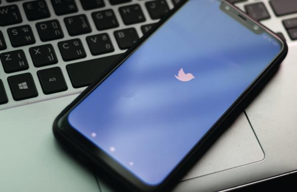 «تويتر» تطلق مسابقة للهاكرز