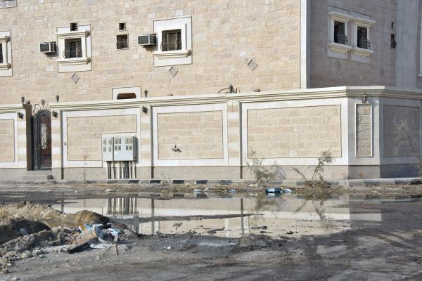 «ضاحية الدمام».. المستنقعات تقلق السكان