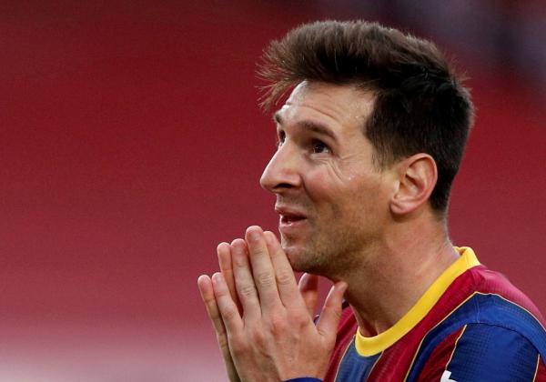 المال يقطع طريق ميسي وبرشلونة