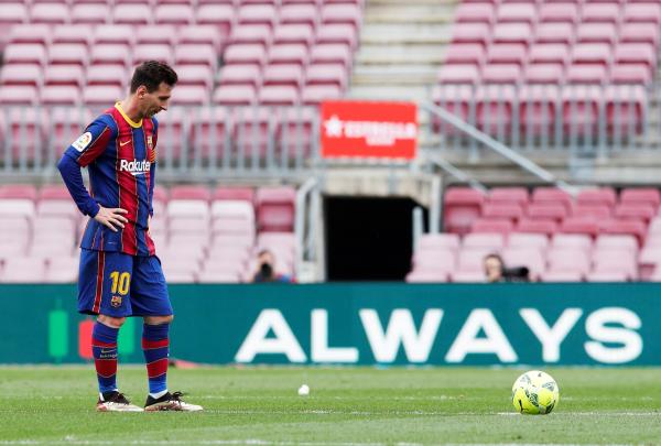المال يقطع طريق ميسي وبرشلونة