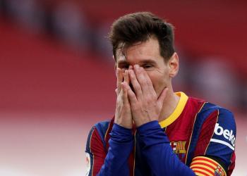 المال يقطع طريق ميسي وبرشلونة