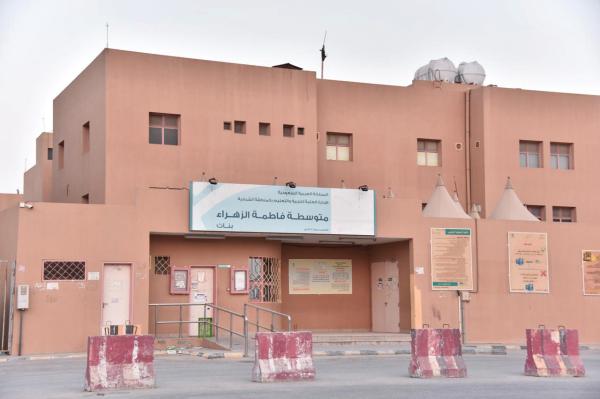 «التعليم المدمج»..مستقبل المدرسة والجامعة الذكية