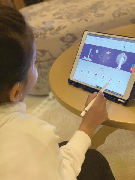 «التعليم المدمج»..مستقبل المدرسة والجامعة الذكية