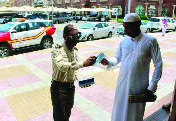 حملات توعية لقاصدي مساجد الجبيل الصناعية