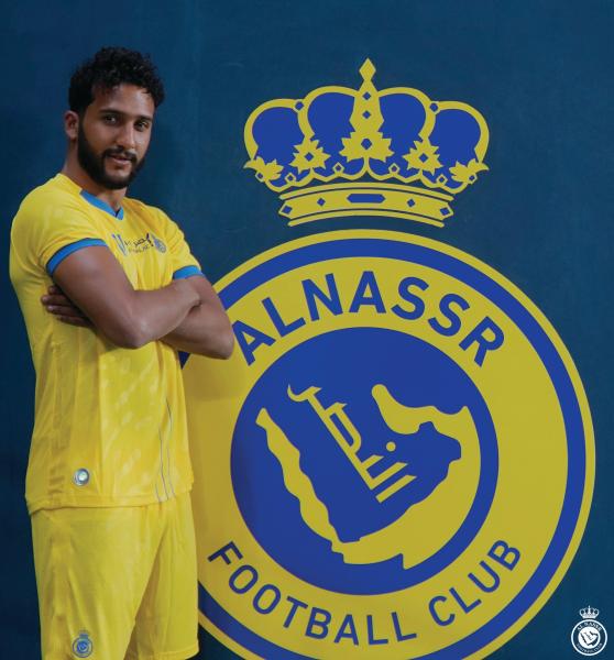 يوقع مع قاسم ويعير الخلف والشنقيطيالنصر