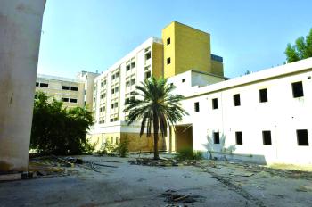 60 مبنى مهجورا وآيلا للسقوط بحاضرة الدمام