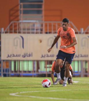 الفيحاء والاتحاد يقصان الشريط