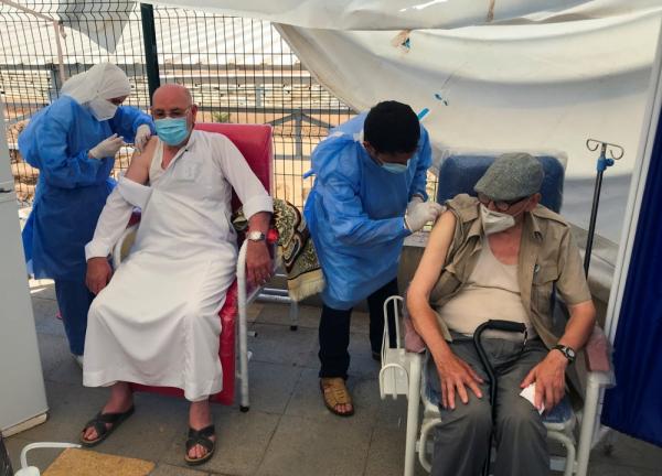 الجزائر: 844 إصابة جديدة بكورونا 