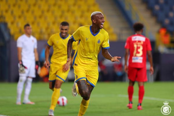 برباعية.. النصر يتلاعب بضمك