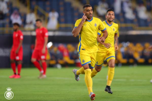 برباعية.. النصر يتلاعب بضمك