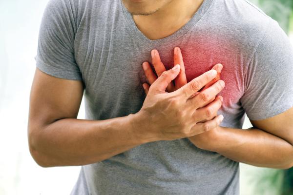 «كورونا» يضاعف خطر الإصابة بالنوبات القلبية
