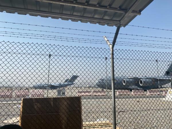 مسؤول بالناتو : عودة حركة الطيران إلى مطار كابول