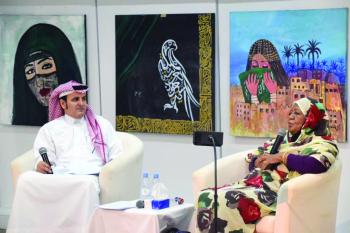 أديبة سودانية: بالتعليم.. المرأة حافظت على كيانها واستقلت بفكرها
