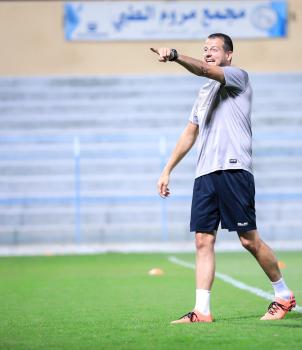 مدرب الباطن يطالب «بالجدد»