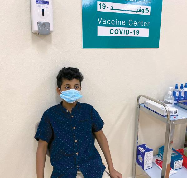 «لقاح كورونا».. بوابة العبور الآمن إلى الفصول المدرسية