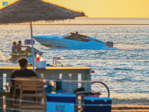 «يام».. شاطئ الترفيه والاسترخاء بالمدينة الاقتصادية