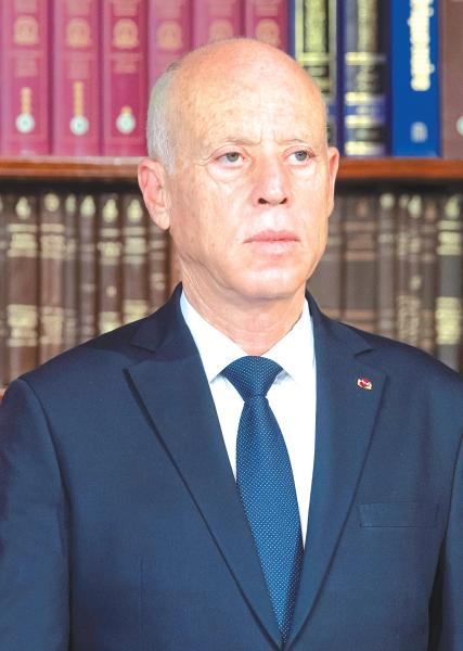 خادم الحرمين يوجه بدعم تونس بالأكسجين الطبي