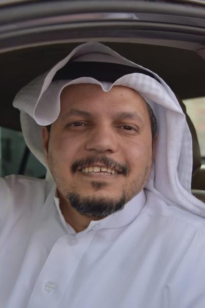 وقوف الشاحنات داخل الأحياء.. مخالفات خطرة